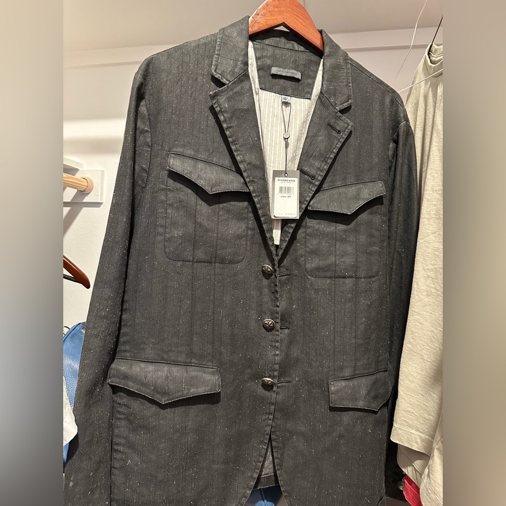 John varvatos size 54 runs as Large